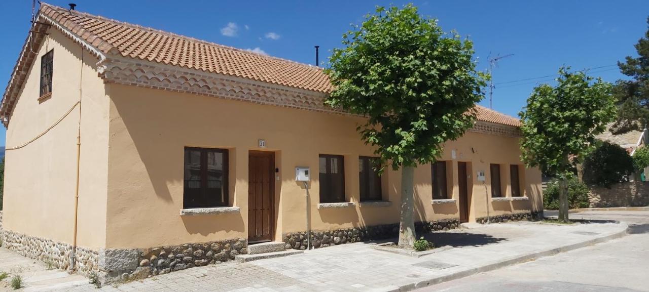 Casitas Pinilla Del Valle Экстерьер фото